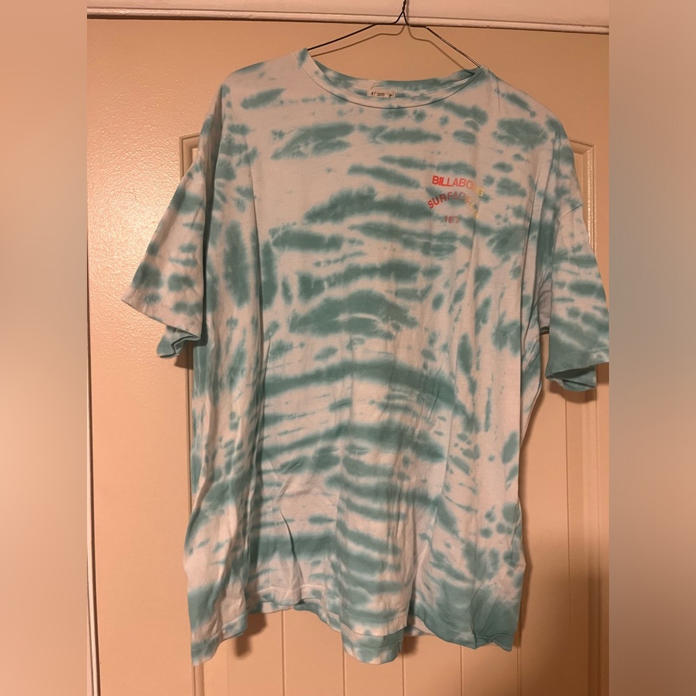 Tie Dye Billabong Women's Medium Shirt